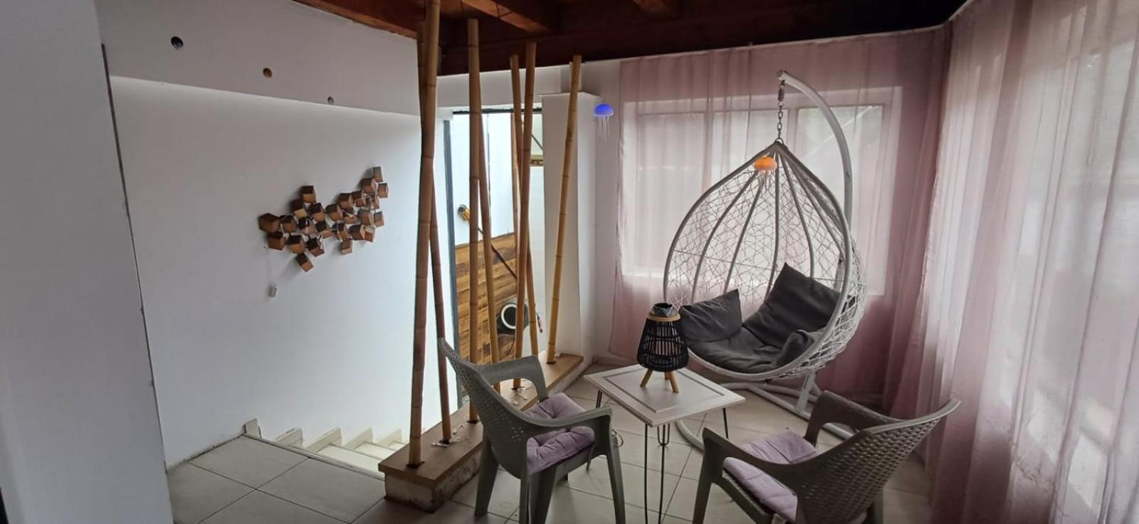Zeus Villa *